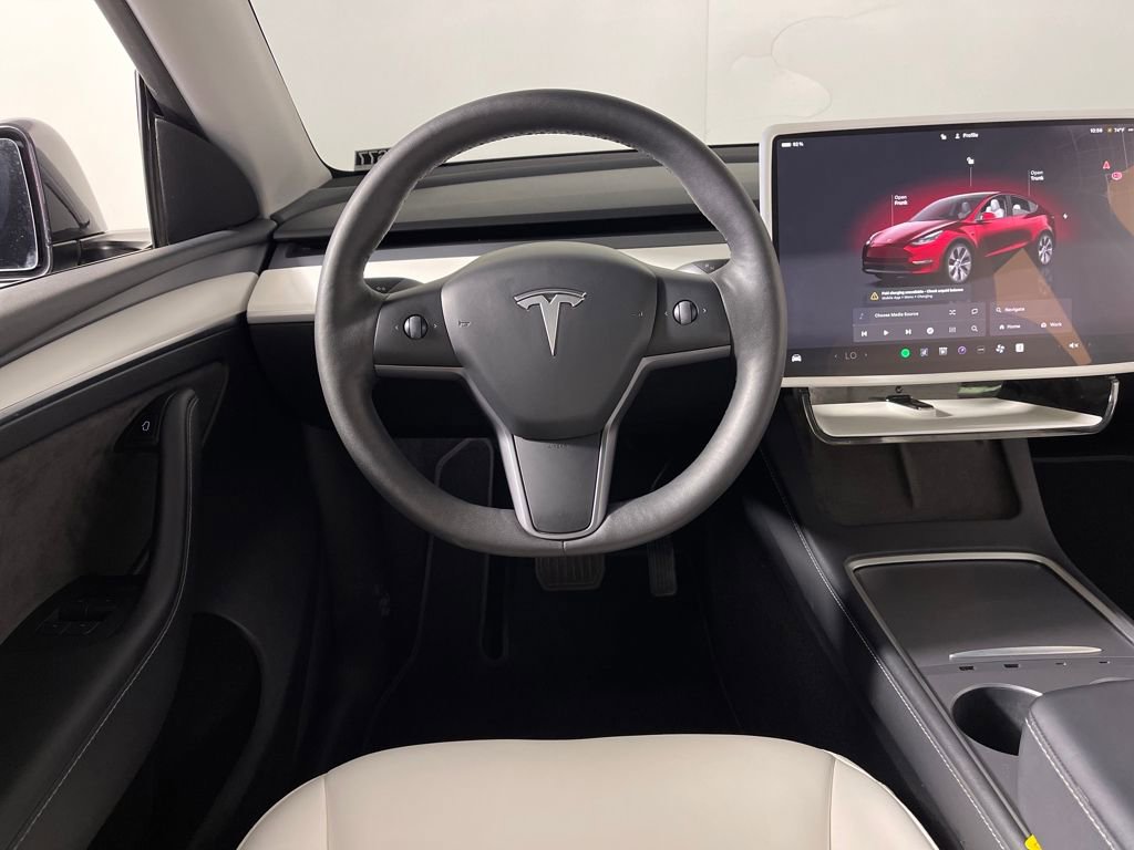 Used 2024 Tesla Model Y Long Range image 15