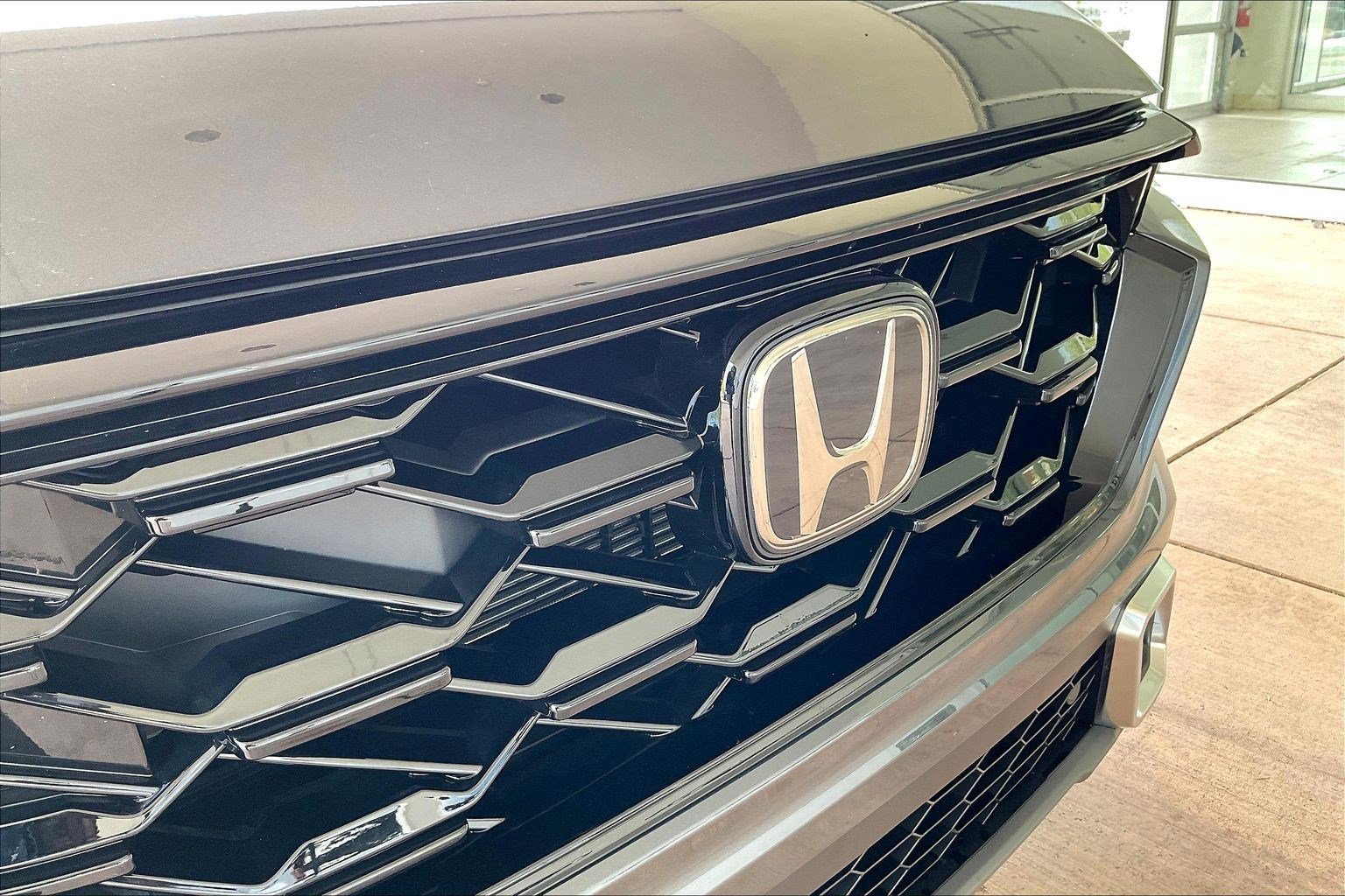 Used 2023 Honda CR-V Sport Touring image 30