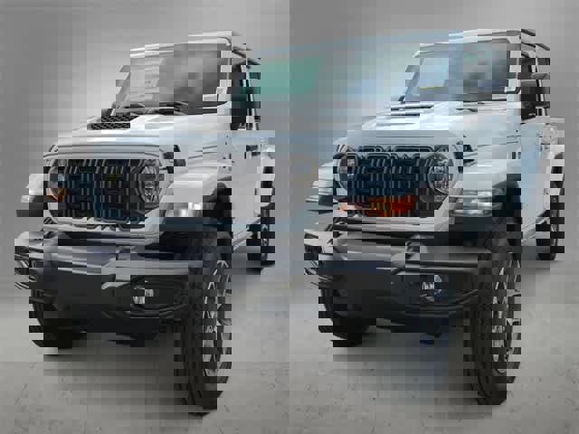 New 2025 Jeep Gladiator Sport image 4