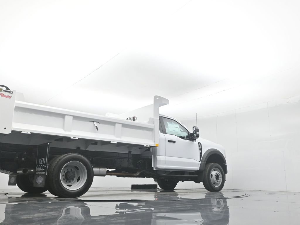 New 2025 Ford F550 2WD Regular Cab Super Duty image 43