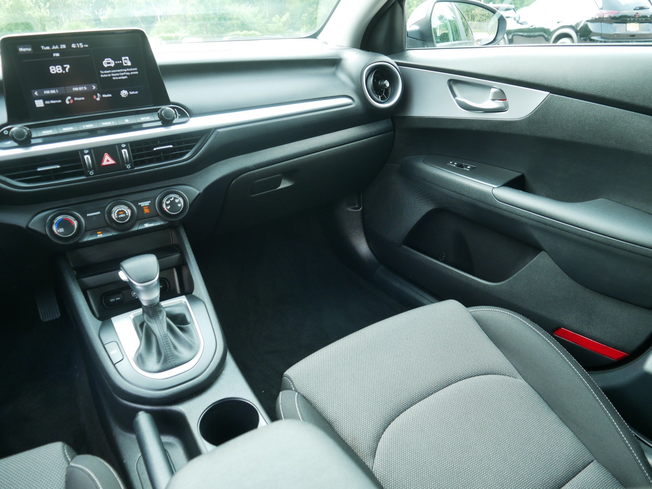 Certified 2023 Kia Forte LXS w/ LXS Technology Package FWD image 11