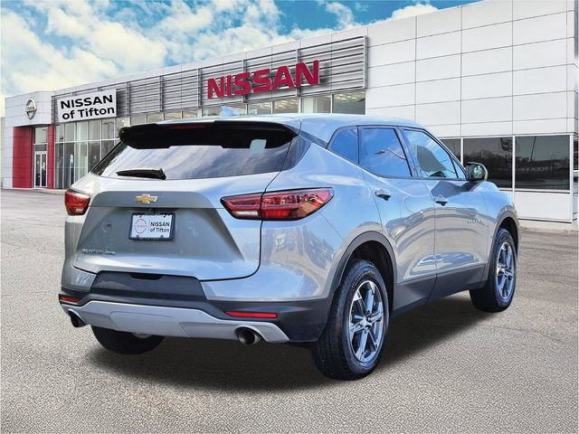 Used 2025 Chevrolet Blazer LT image 4