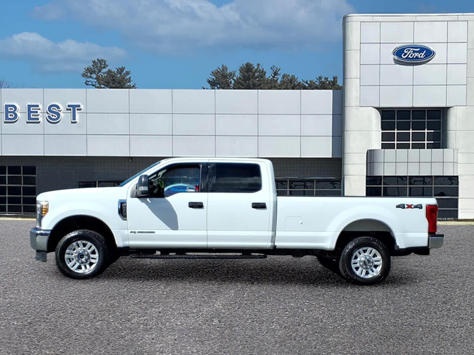 Used 2019 Ford F250 XLT AWD/4WD image 2