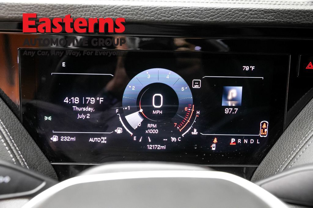 Used 2025 GMC Yukon XL Denali AWD/4WD image 18