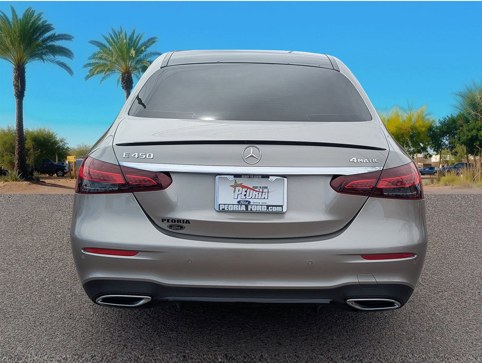 Used 2022 Mercedes-Benz E 450 4MATIC Sedan image 4