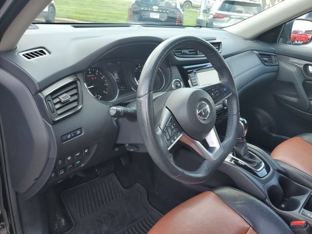 Used 2019 Nissan Rogue SV w/ Premium Package AWD/4WD image 20