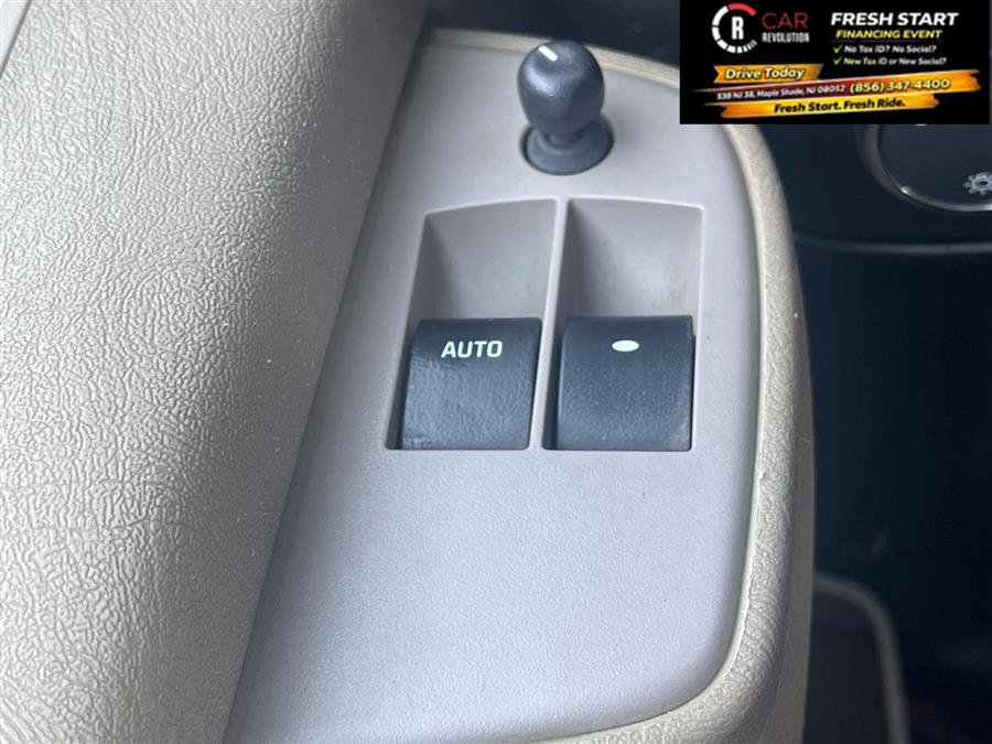 Used 2020 Chevrolet Express 2500 w/ Driver Convenience Package RWD image 29