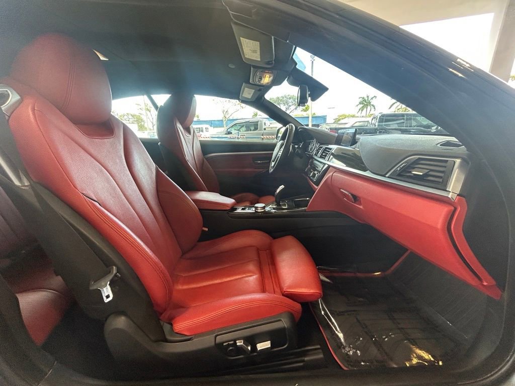 Used 2020 BMW 440i Convertible w/ M Sport Package RWD image 22