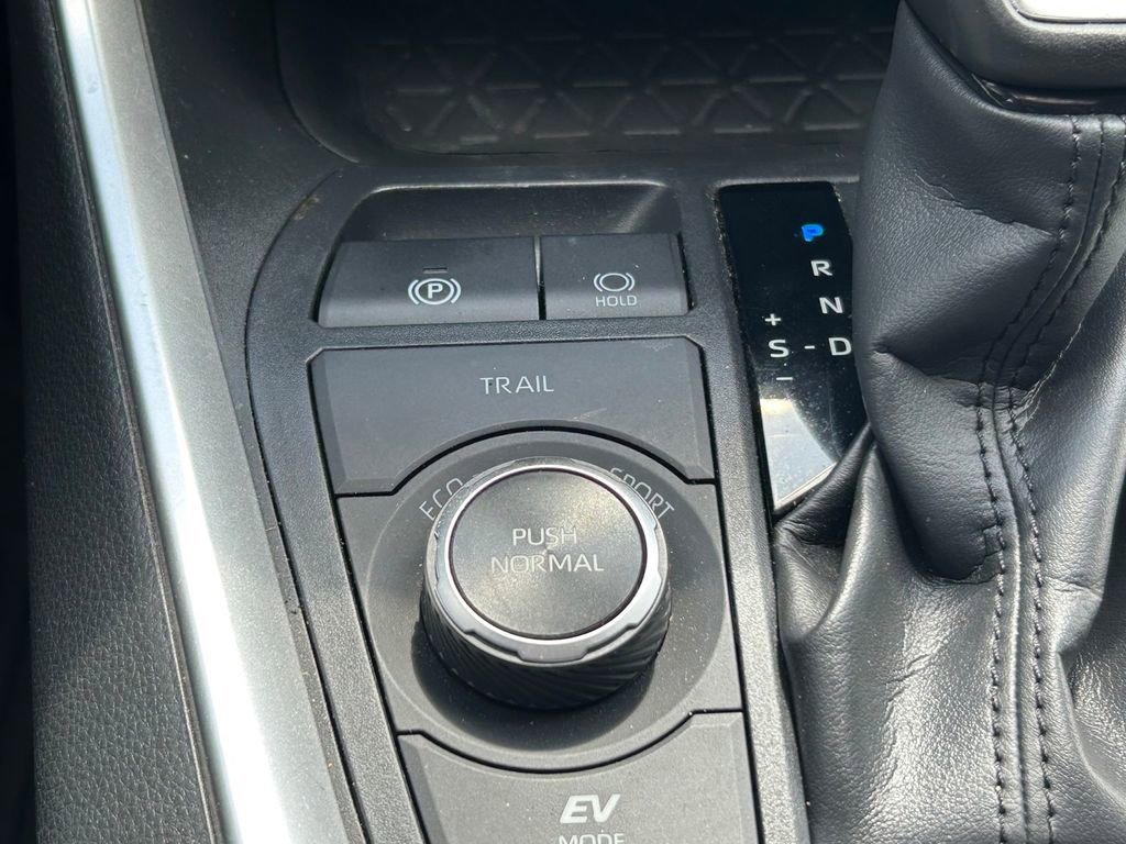 Used 2024 Toyota RAV4 XLE Premium w/ Weather Package image 17