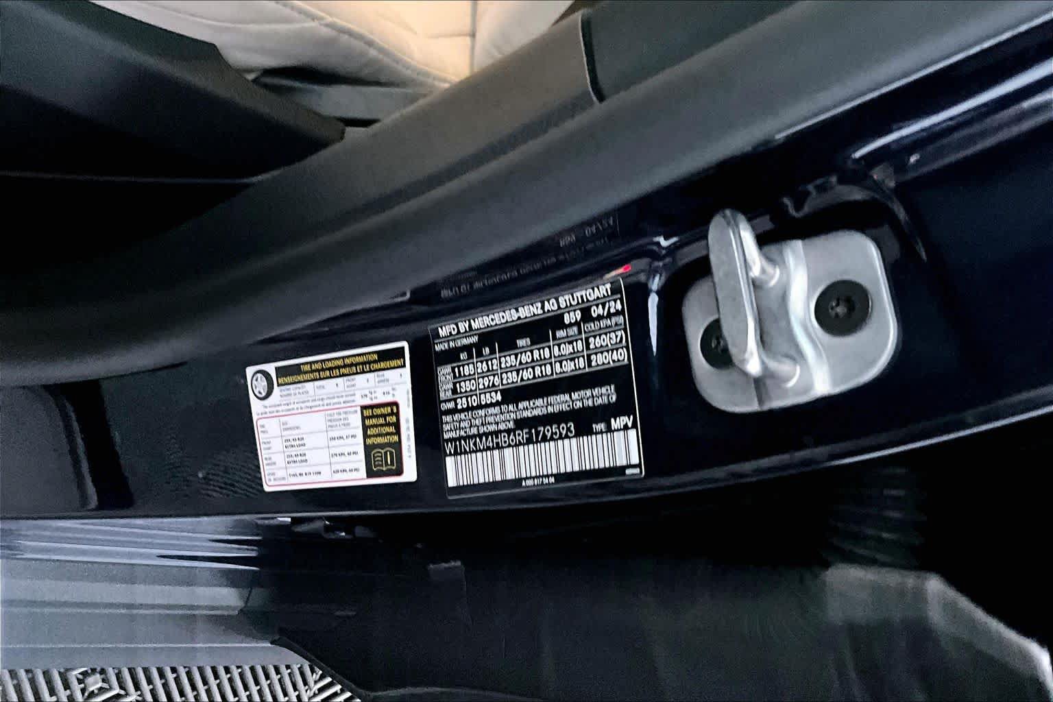 Used 2024 Mercedes-Benz GLC 300 4MATIC image 31