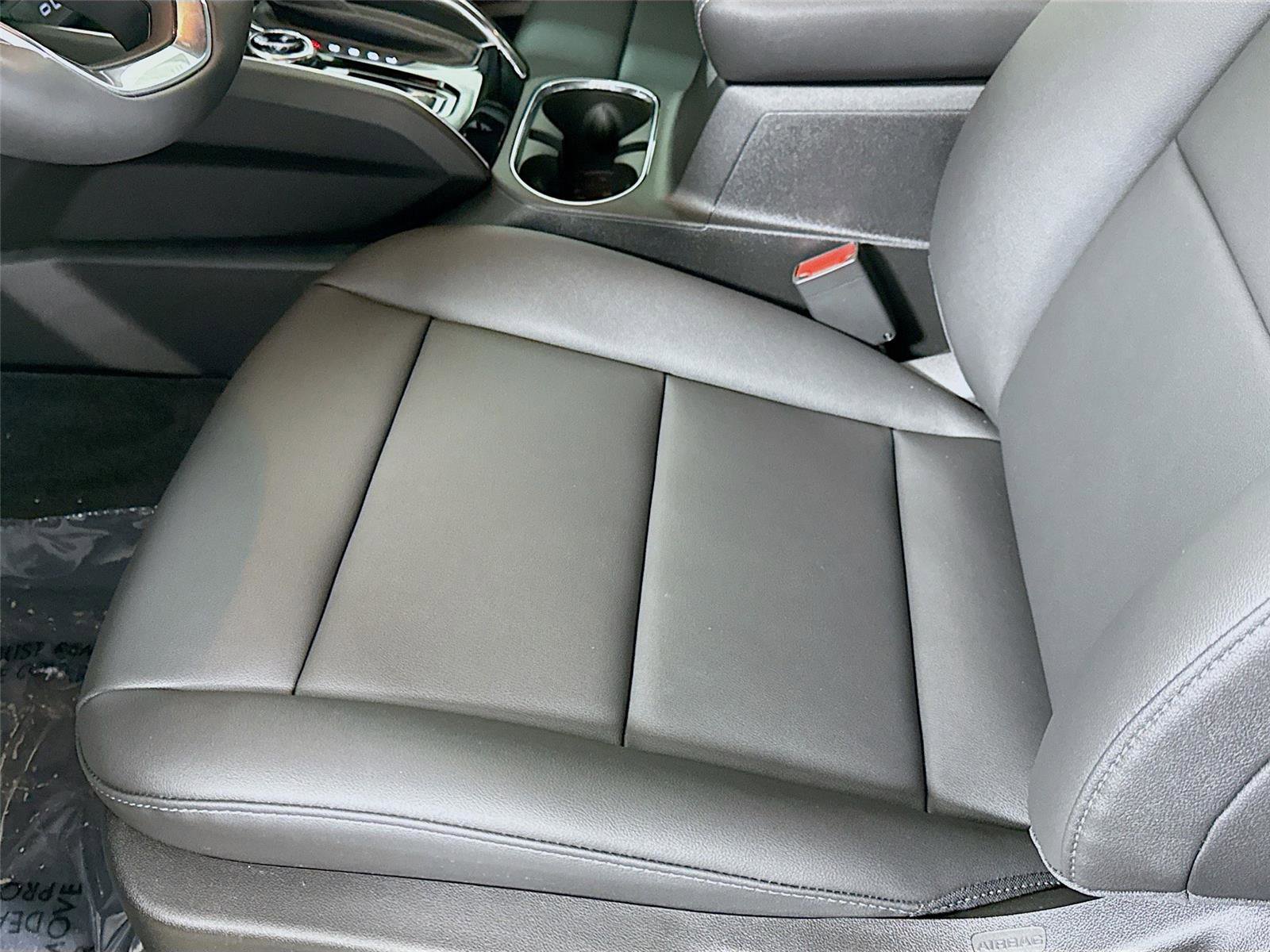 New 2026 GMC Canyon Elevation w/ Convenience Package image 14