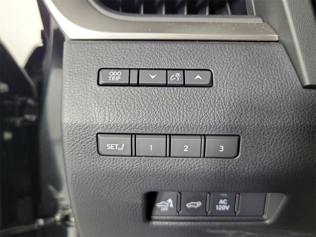 Used 2025 Lexus GX 550 image 28