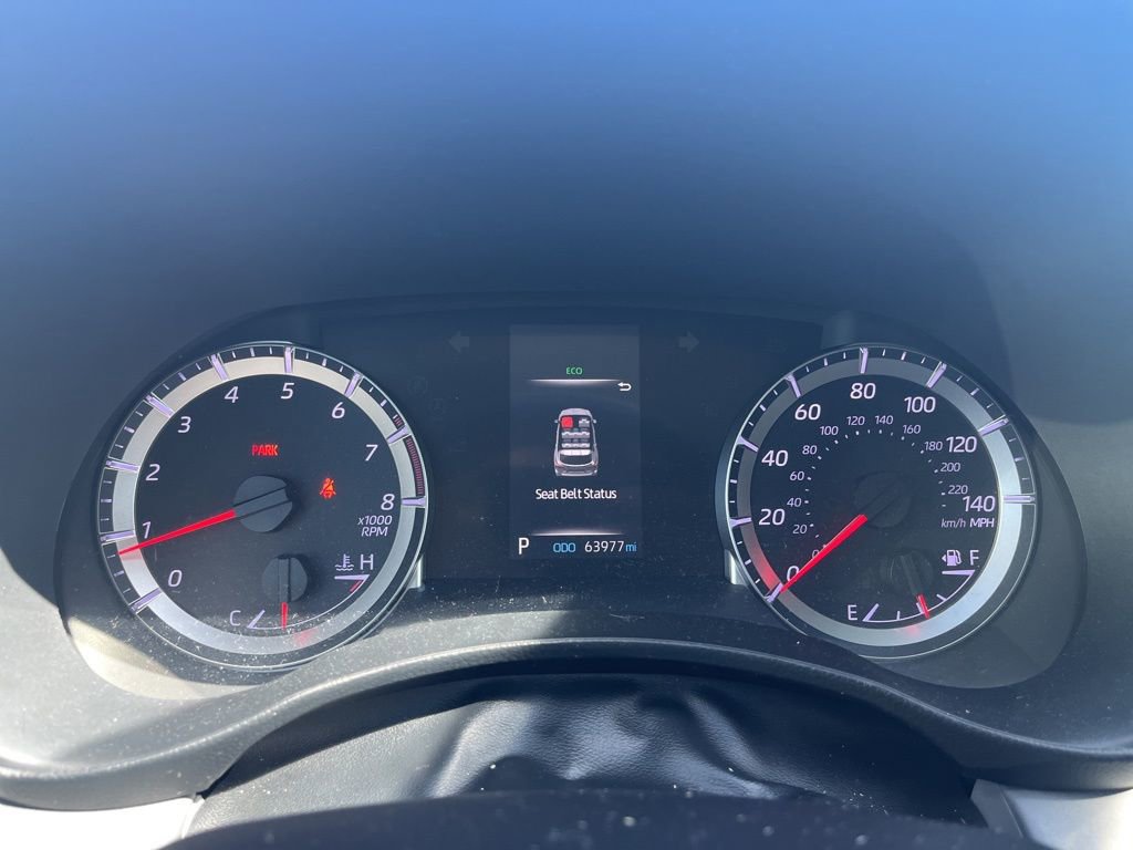 Used 2021 Toyota Highlander LE image 17