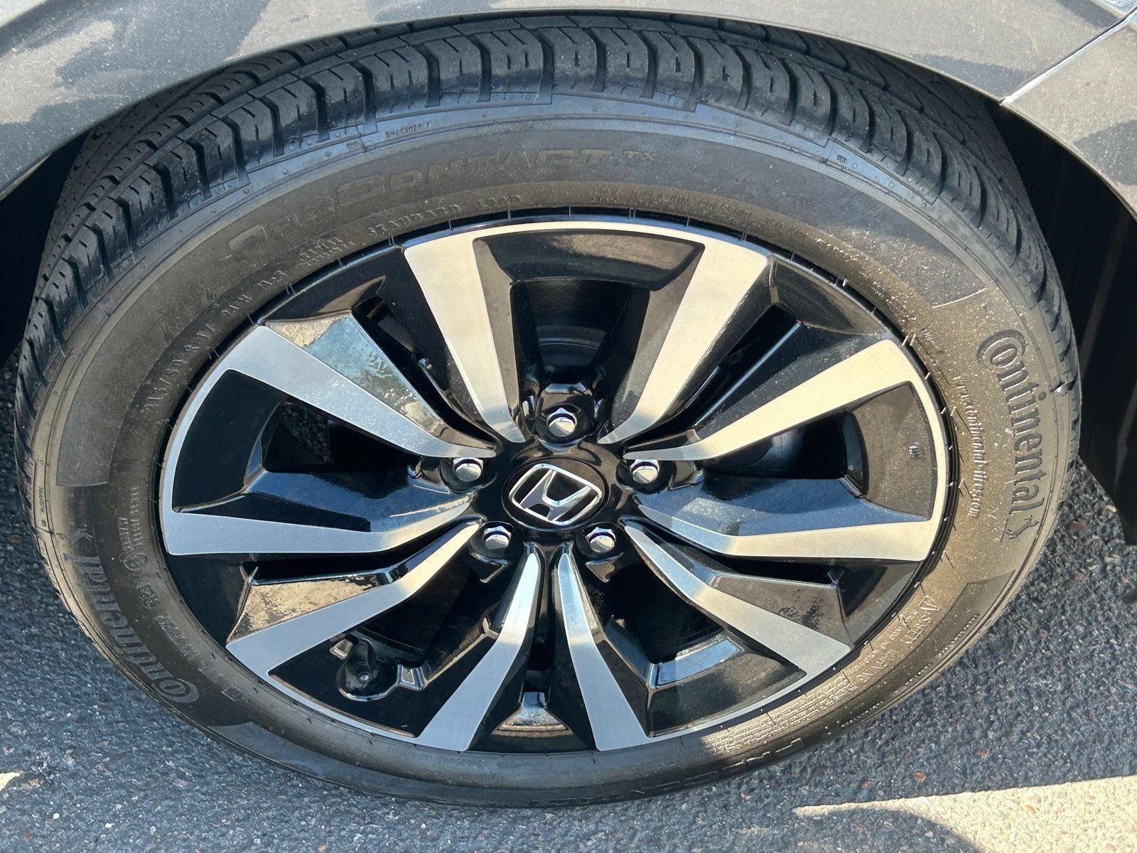 Used 2024 Honda Civic EX-L image 11