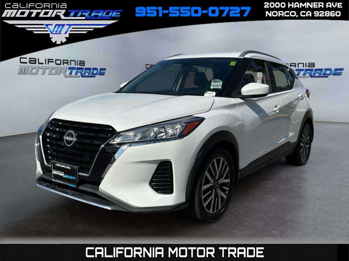 Used 2024 Nissan Kicks SV FWD image 1