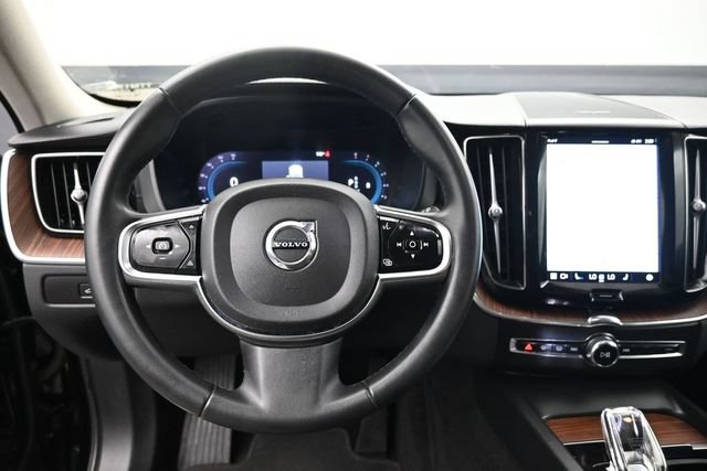 Used 2023 Volvo XC60 B5 Ultimate AWD/4WD image 13