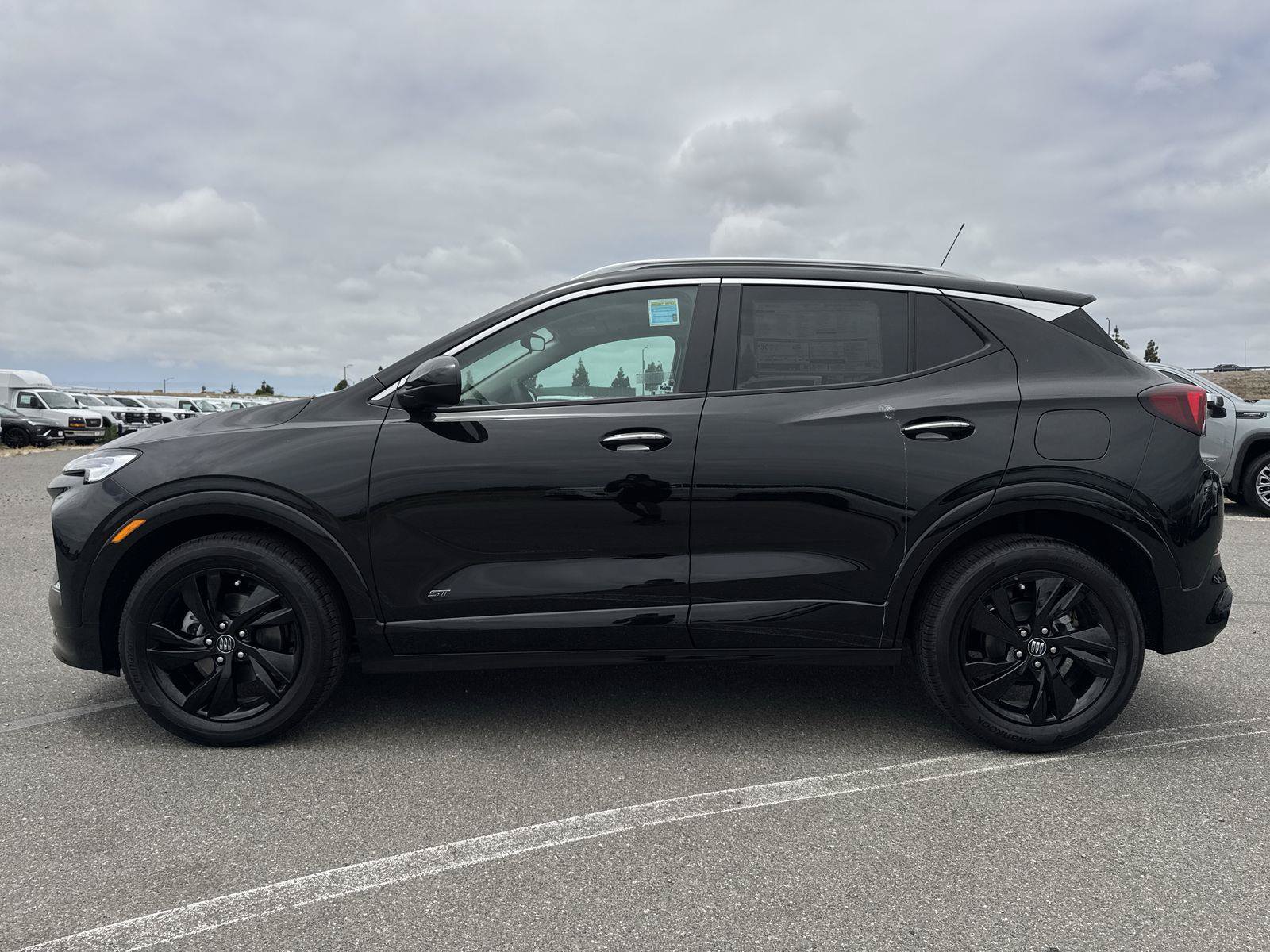New 2026 Buick Encore GX Sport Touring w/ Comfort Package FWD image 5