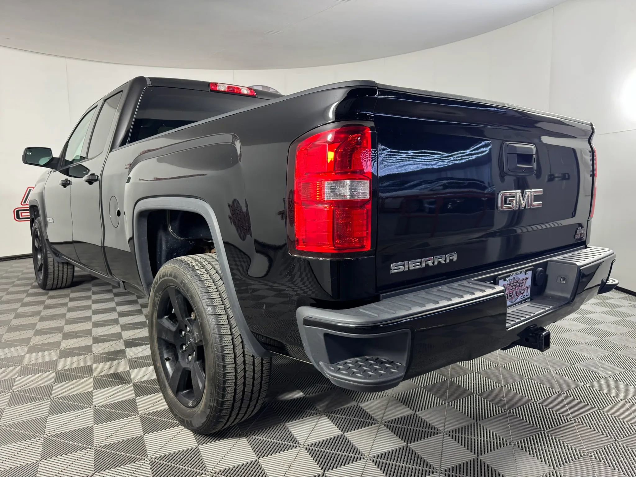 Used 2019 GMC Sierra 1500 Limited w/ Elevation Edition AWD/4WD image 24