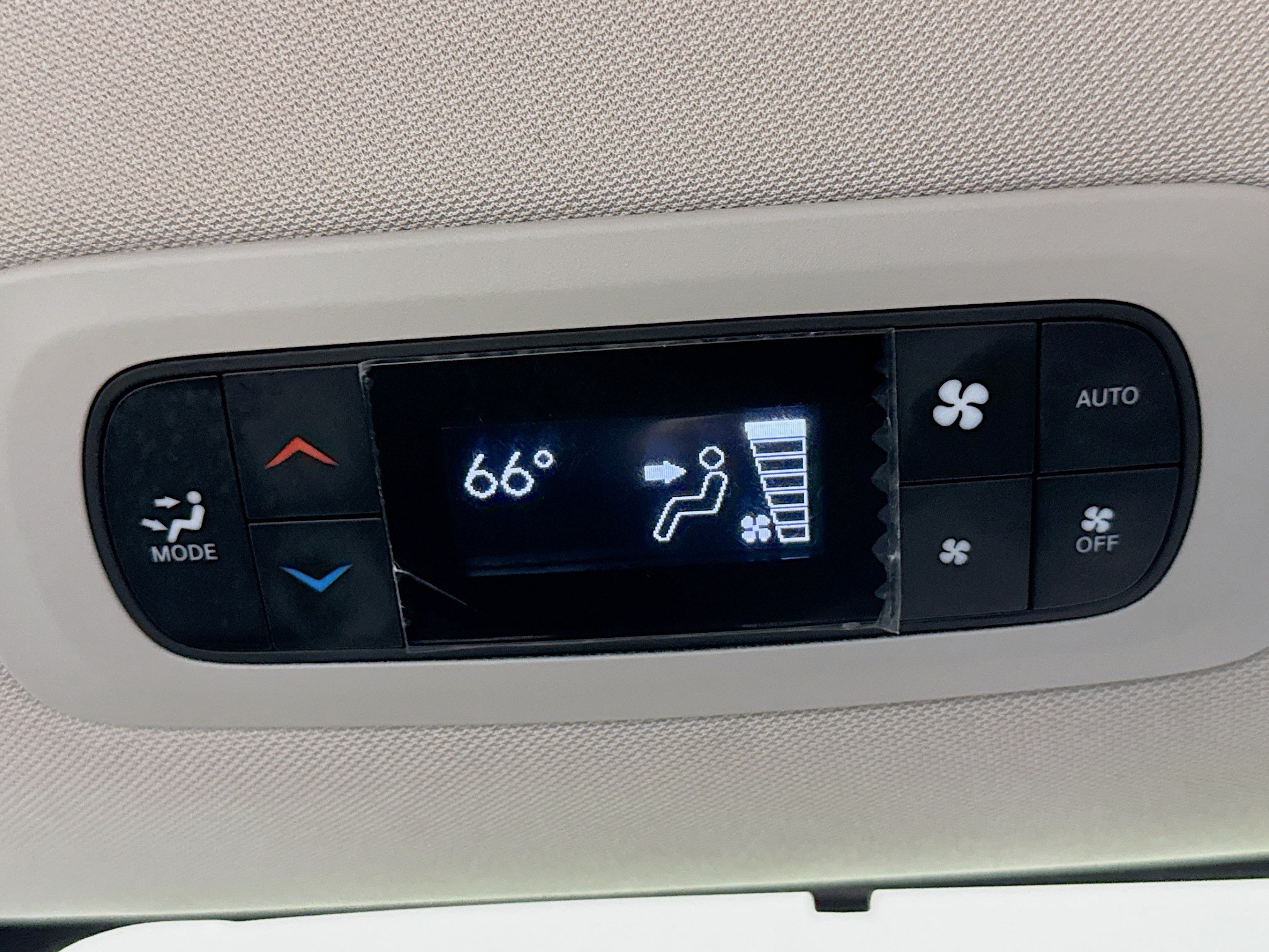 Used 2023 Chrysler Pacifica Touring-L FWD image 29