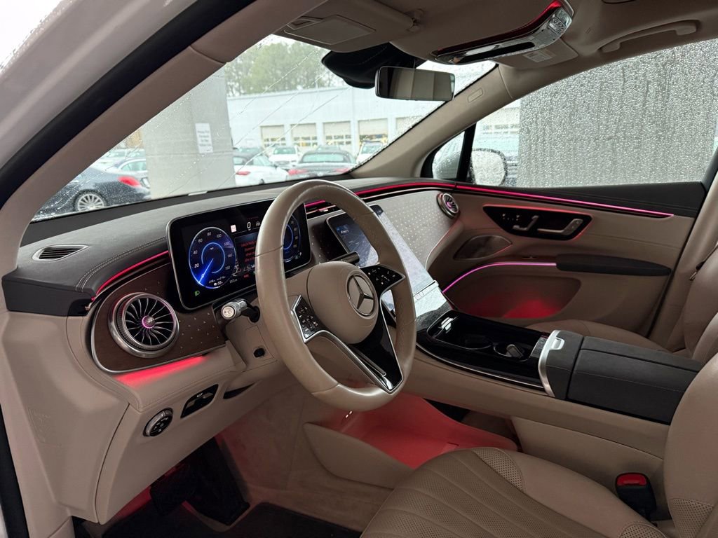 Used 2023 Mercedes-Benz EQS 450+ SUV image 6