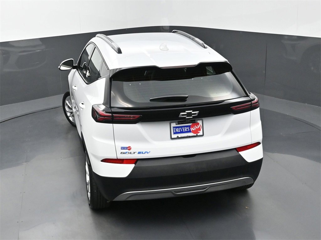 Used 2023 Chevrolet Bolt EUV LT image 32