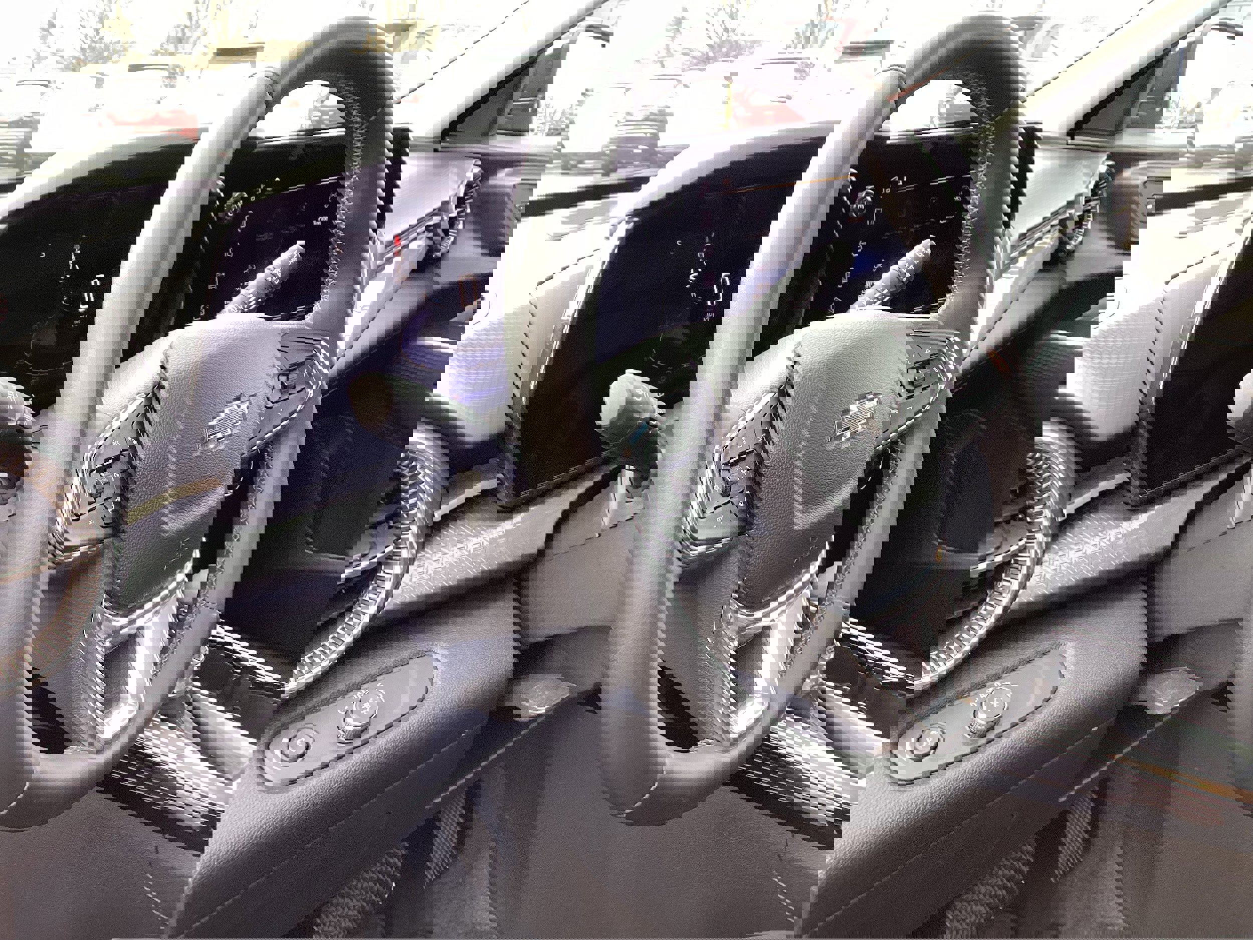 Used 2024 Chevrolet Trax ACTIV w/ Sunroof Package image 11