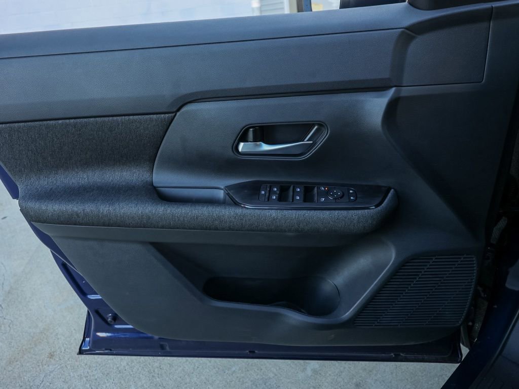 New 2026 Nissan Kicks SV w/ Cold Weather Package image 23