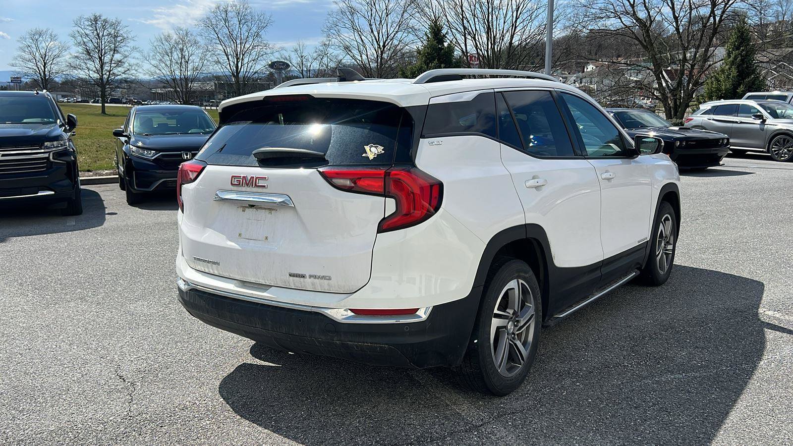Used 2018 GMC Terrain SLT w/ Infotainment Package II image 3