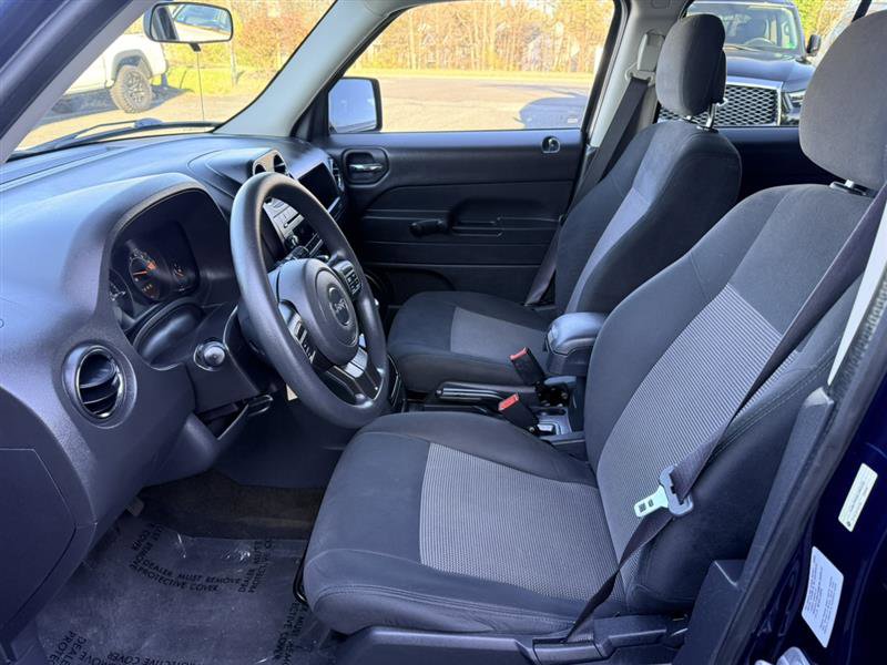 Used 2014 Jeep Patriot Sport FWD image 19