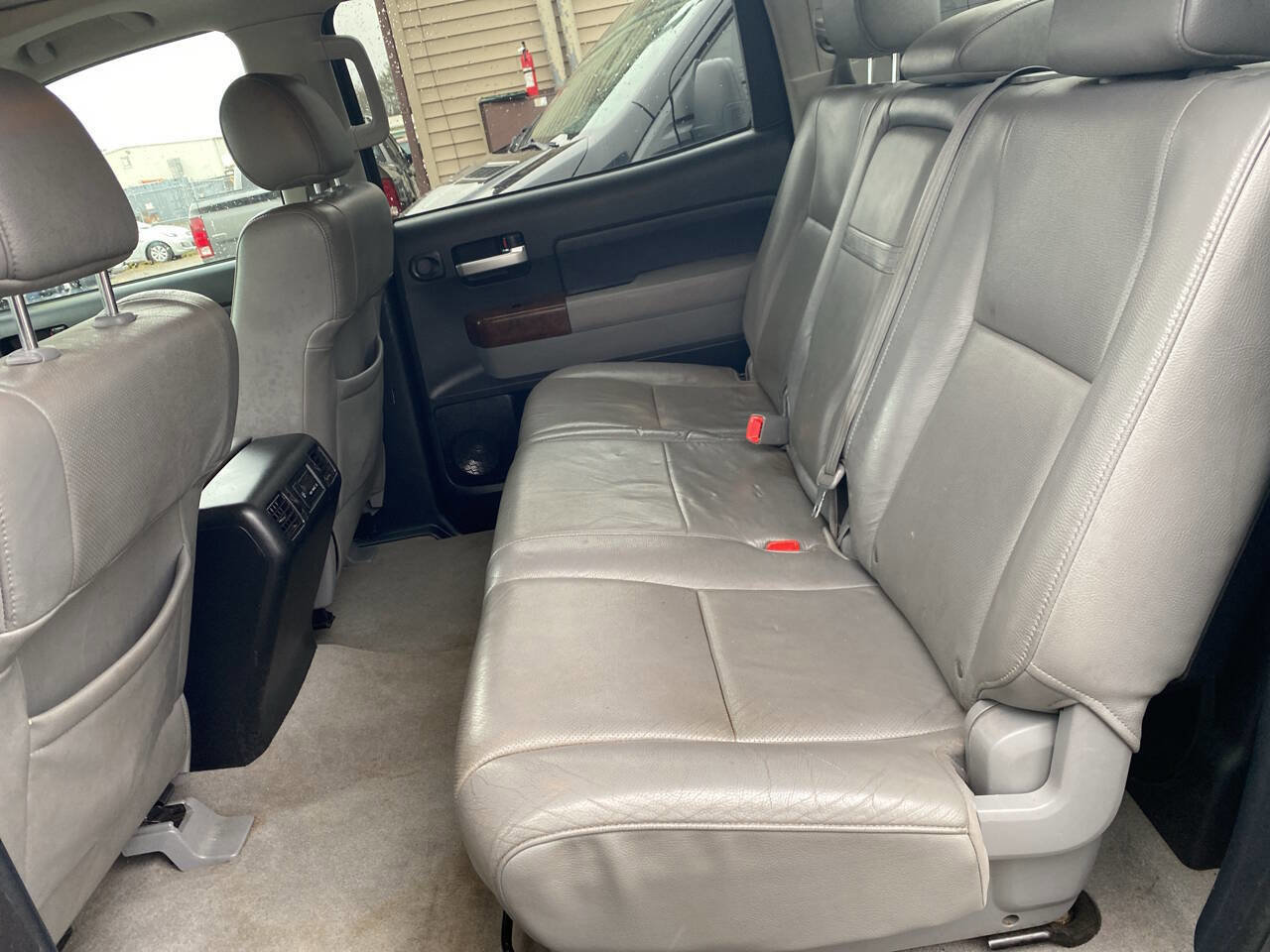 Used 2010 Toyota Tundra Limited image 7