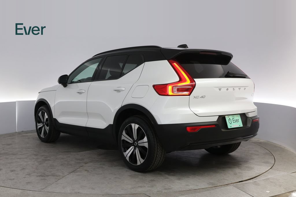 Used 2023 Volvo XC40 Recharge Plus AWD/4WD image 17