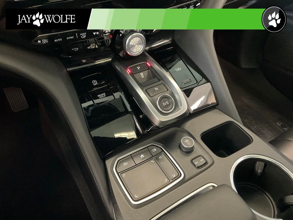 Used 2024 Acura MDX SH-AWD w/ Technology Package image 18