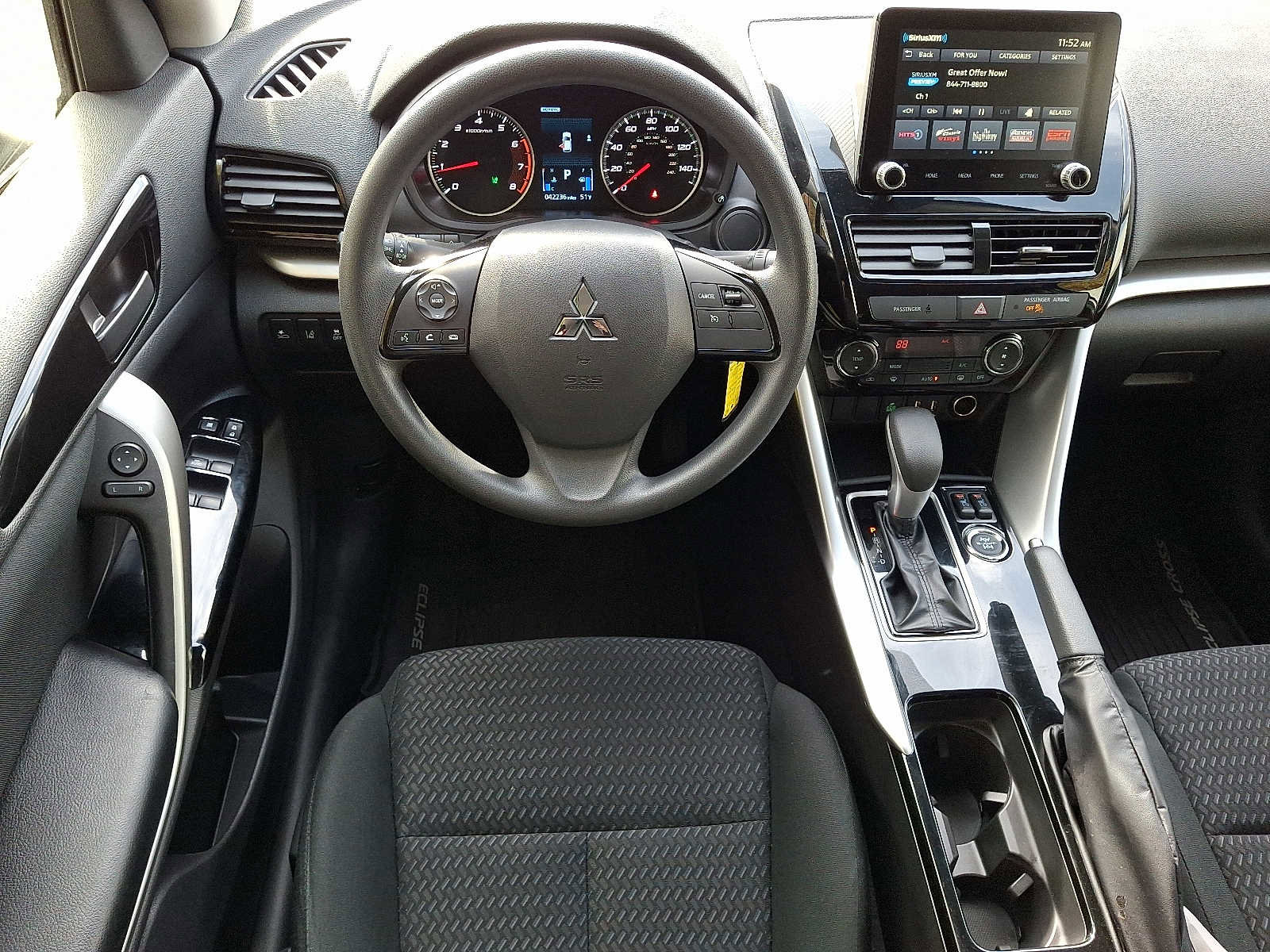 Used 2023 Mitsubishi Eclipse Cross LE image 11