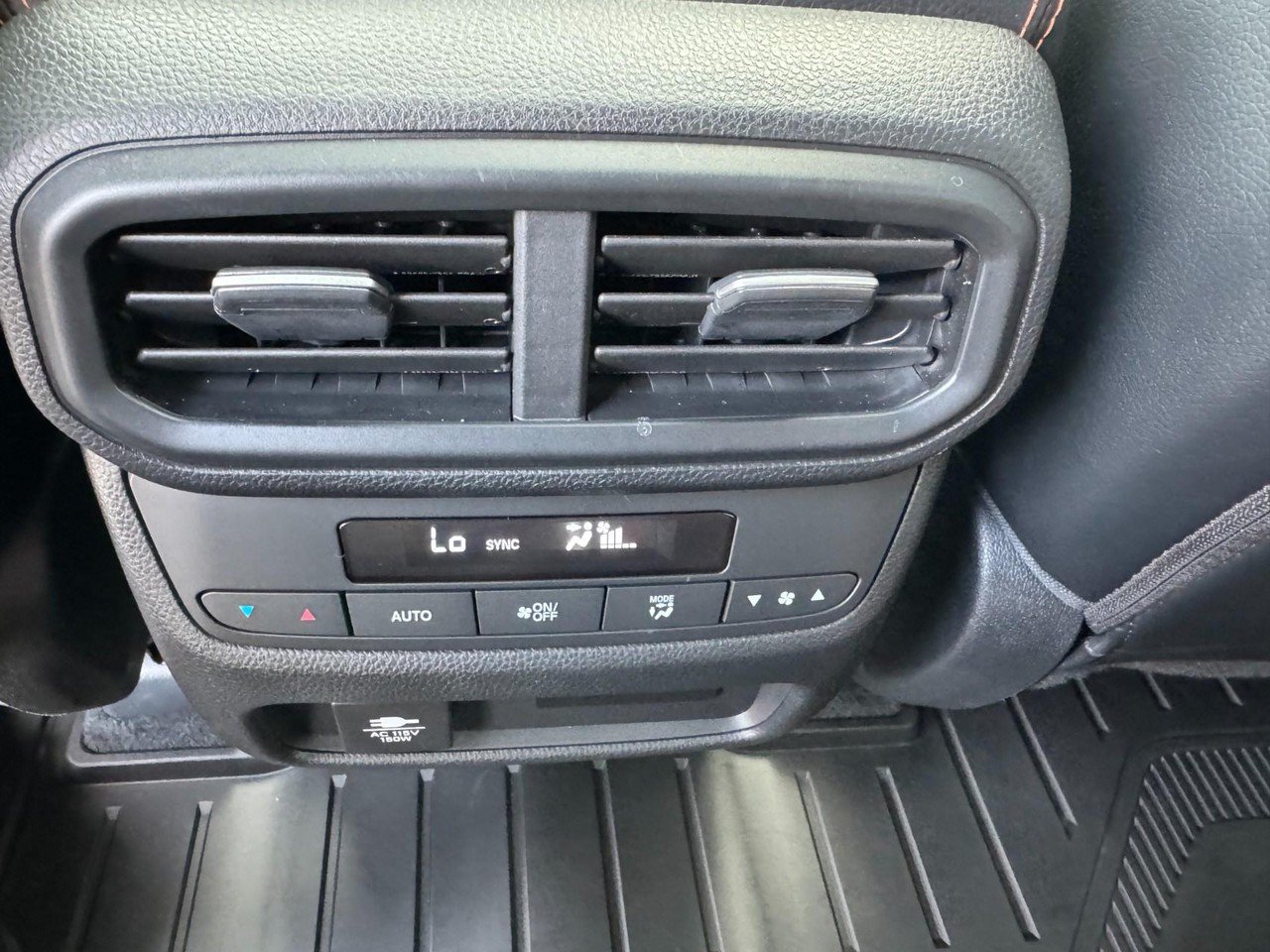 Certified 2025 Honda Pilot TrailSport image 14