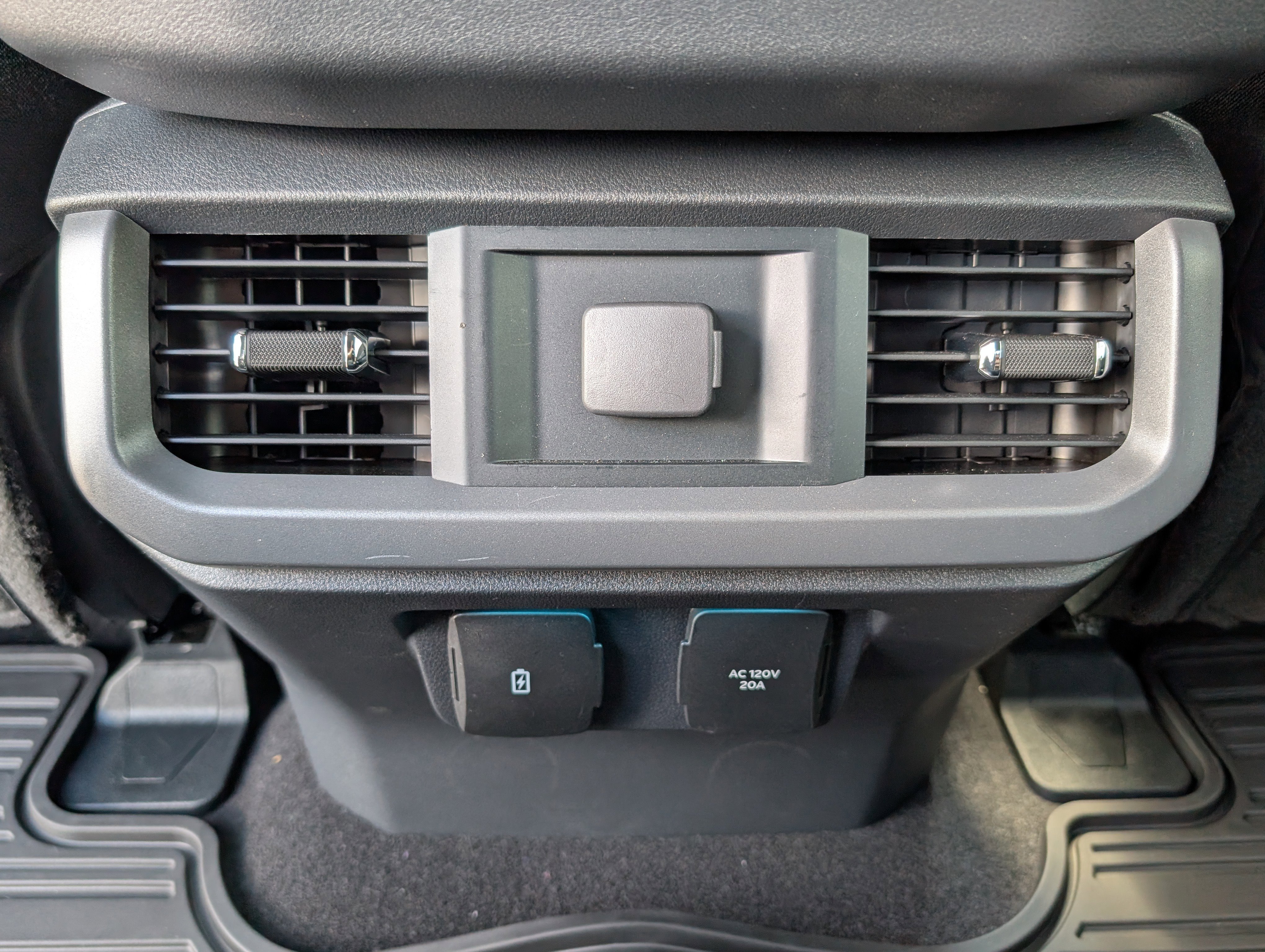 New 2025 Ford F150 XLT w/ Equipment Group 302A MID image 13