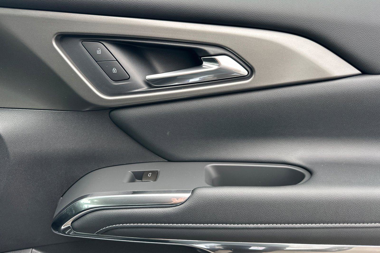 New 2026 Chevrolet Traverse LT w/ Enhanced Driving Package image 24