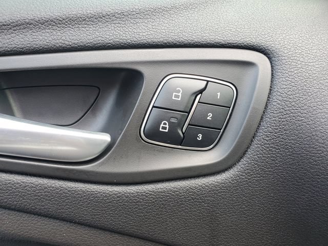 Used 2019 Ford Escape Titanium AWD/4WD image 20
