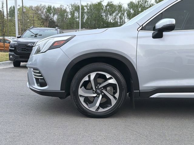 Used 2023 Subaru Forester Touring w/ Popular Package #3 image 9
