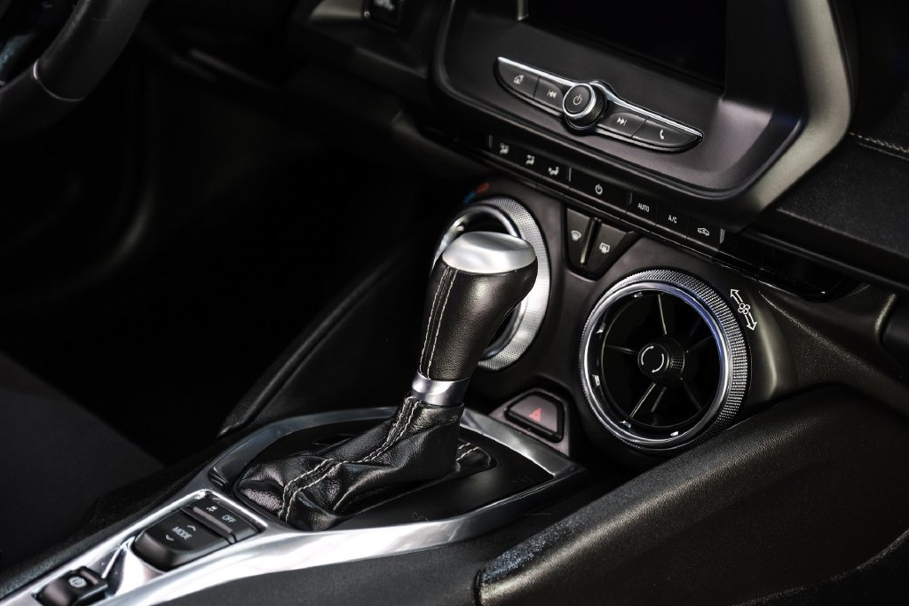 Used 2020 Chevrolet Camaro LT RWD image 20