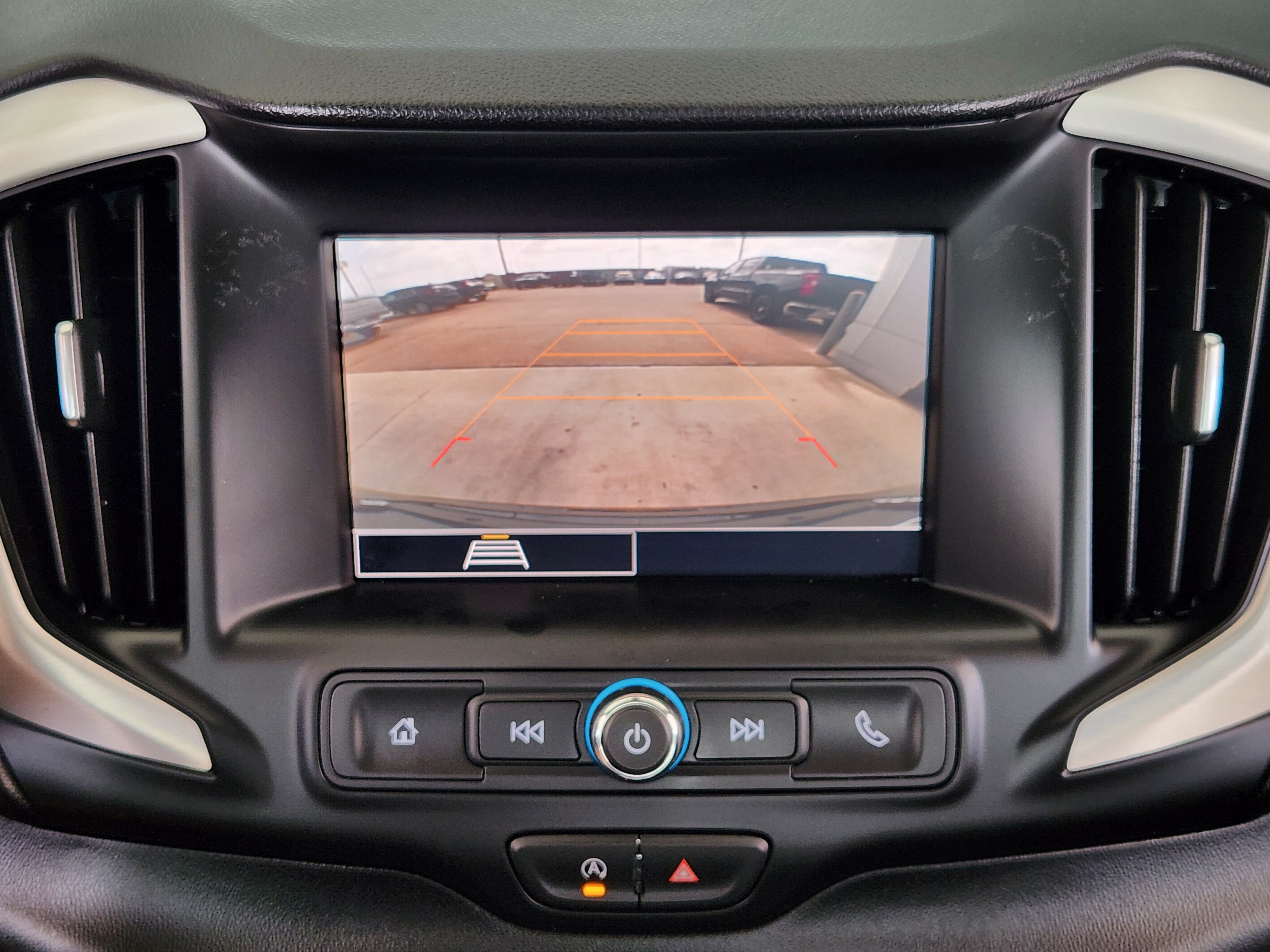 Used 2024 GMC Terrain SLE AWD/4WD image 19