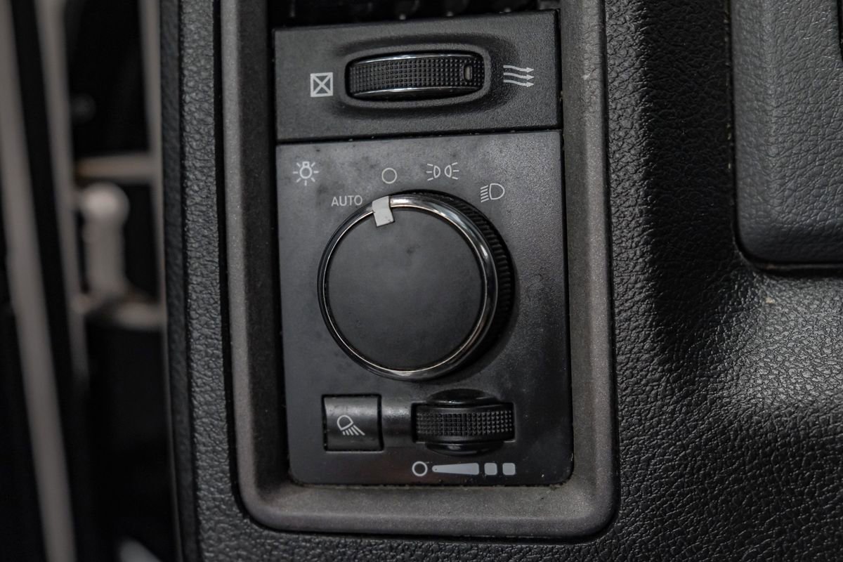 Used 2014 RAM 2500 Tradesman w/ Chrome Appearance Group image 27