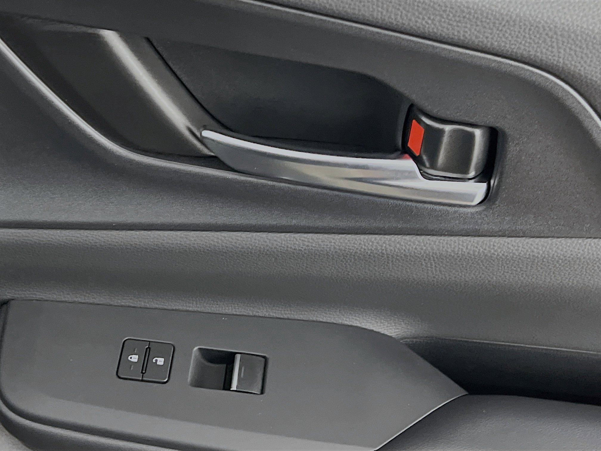 Used 2026 Toyota Prius Plug-In Hybrid image 32