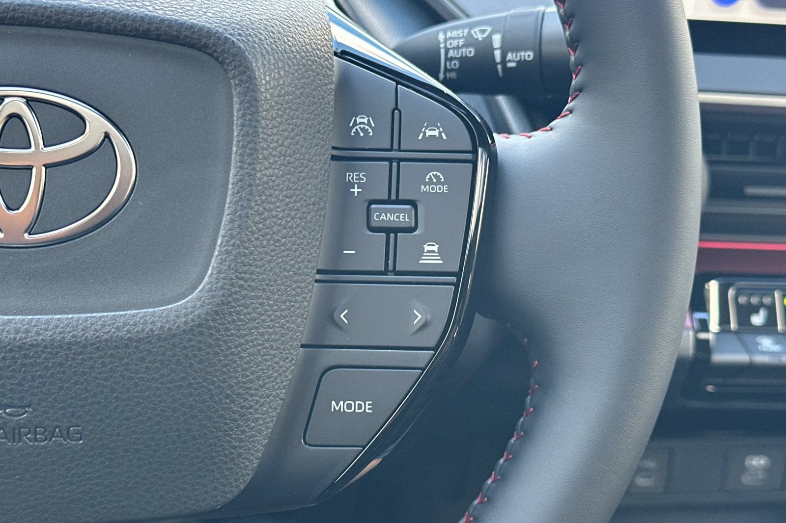 New 2026 Toyota Prius Plug-In Hybrid FWD image 27