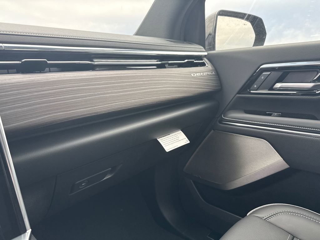 New 2025 GMC Sierra EV Denali image 28