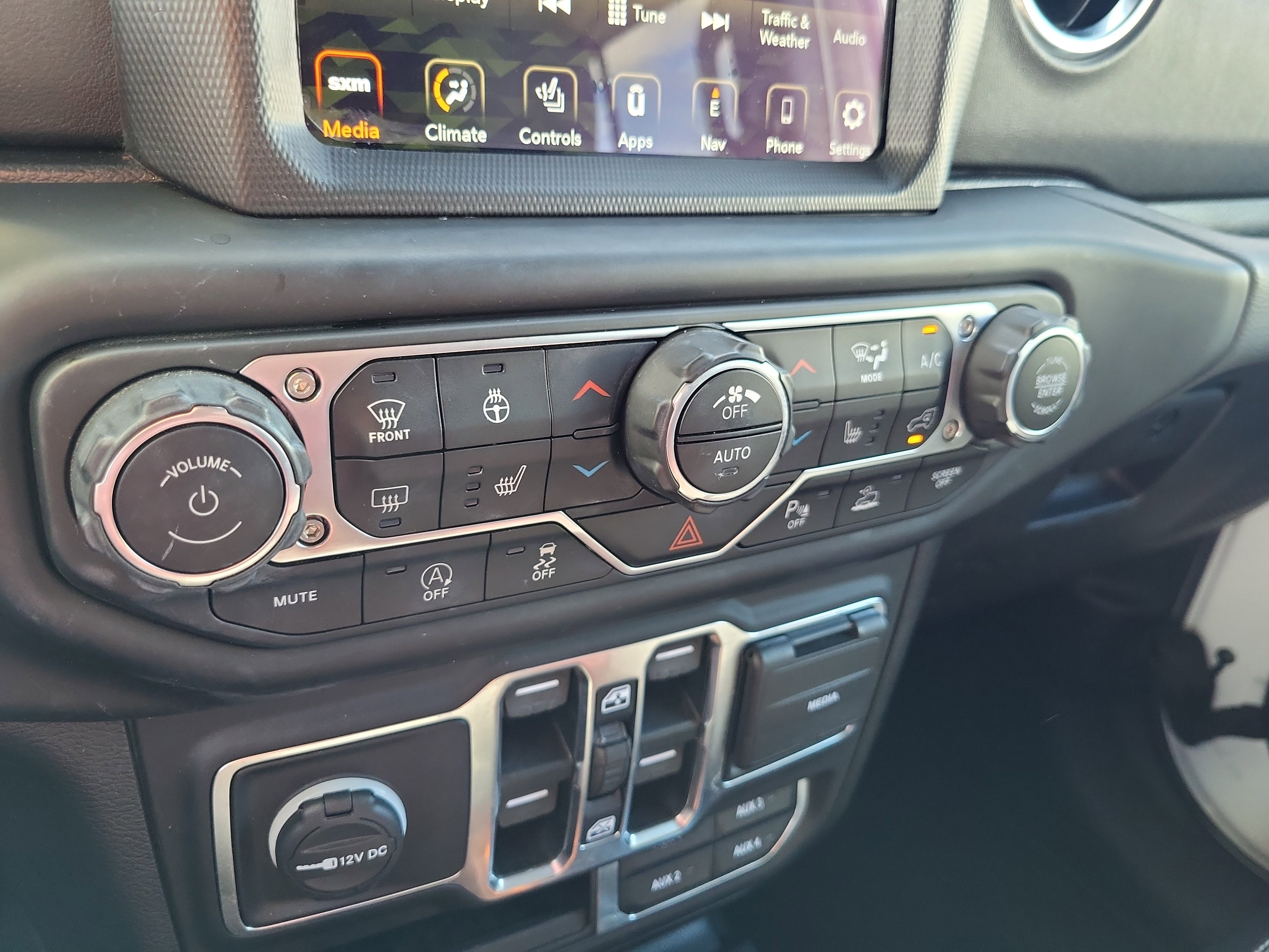 Used 2021 Jeep Wrangler Unlimited Sahara image 22