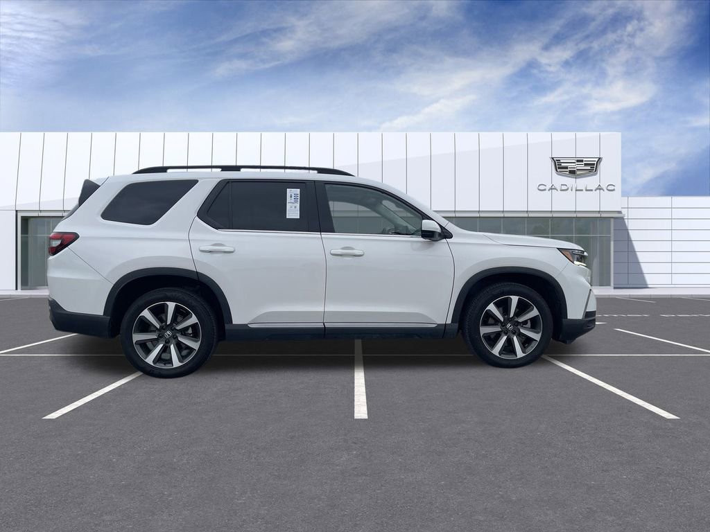 Used 2023 Honda Pilot Elite image 9