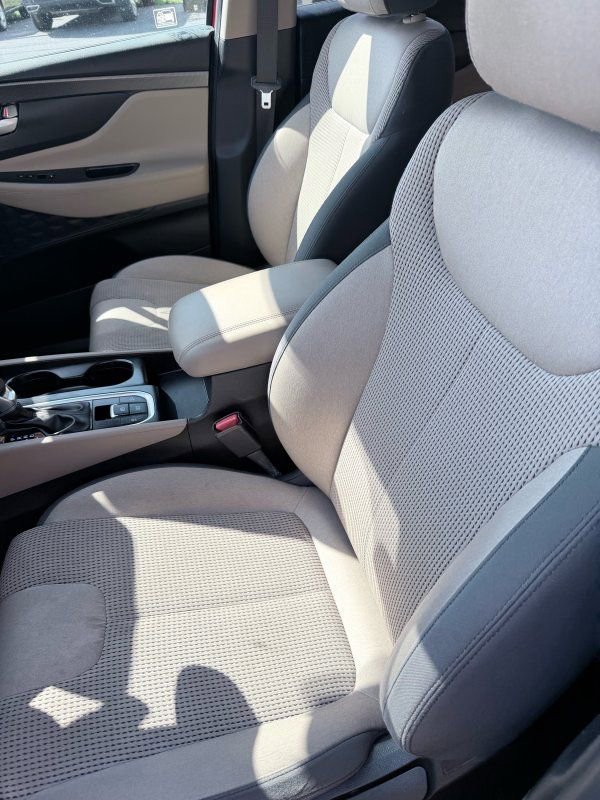 Used 2019 Hyundai Santa Fe SE AWD/4WD image 10