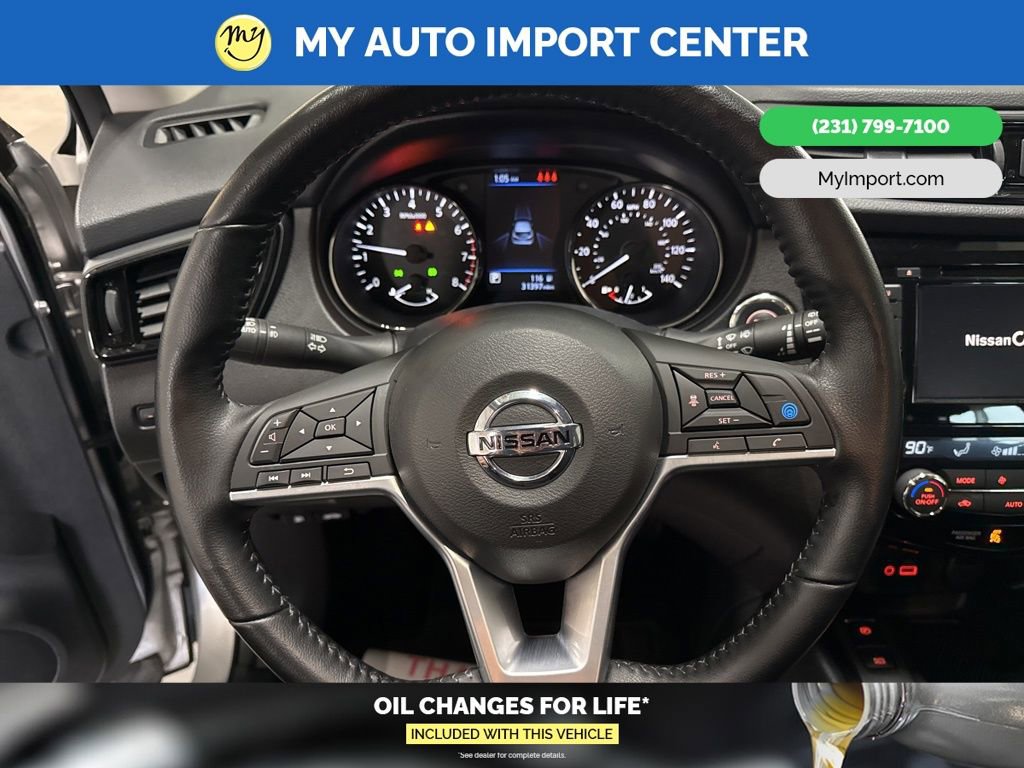 Used 2022 Nissan Rogue Sport SV w/ Technology Package image 17