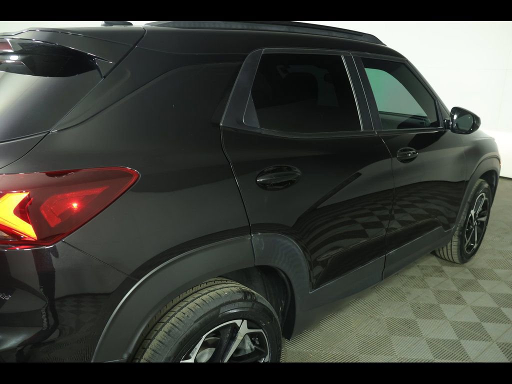 Used 2023 Chevrolet TrailBlazer RS w/ Convenience Package image 17