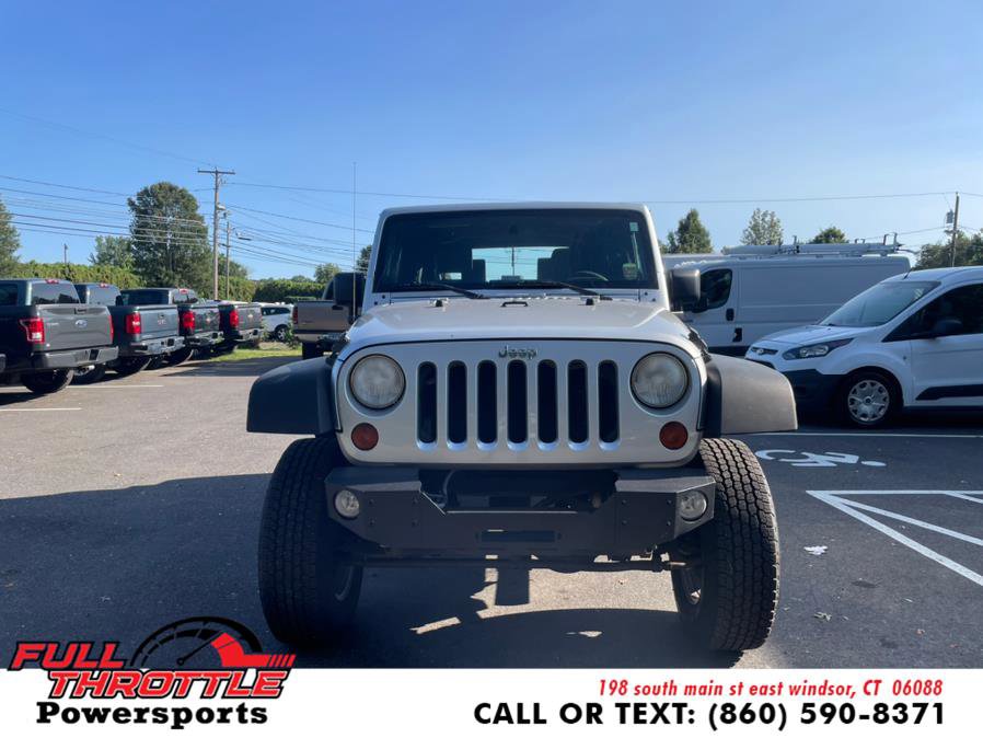 Used 2009 Jeep Wrangler Unlimited X image 2